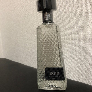 1800 クエルボ　クリスタル　テキーラ　新品未開封　箱無し(蒸留酒/スピリッツ)