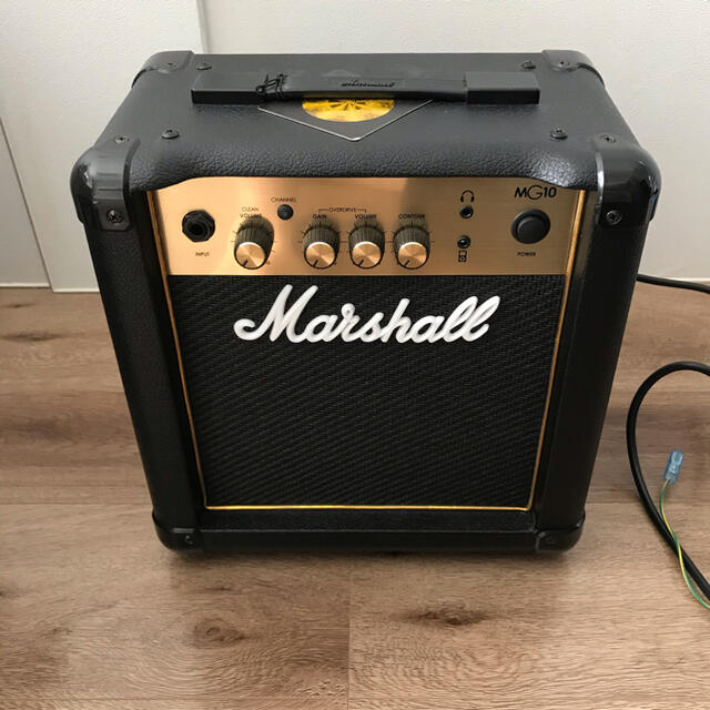 美品　未使用　Marshall MG10G マーシャルアンプ　ゴールド