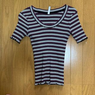 ベルシュカ(Bershka)のBershka ピチッと フィット トップス リブ素材 Tシャツ(Tシャツ(半袖/袖なし))