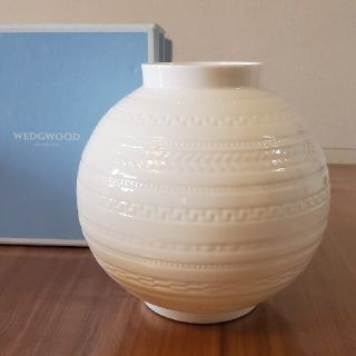 ウェッジウッド(WEDGWOOD)の【Chanter様専用】ウェッジウッド/インタグリオ/フラワーベース/花瓶(花瓶)