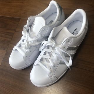 アディダス(adidas)の♡新品　アディダス　スニーカー♡(スニーカー)