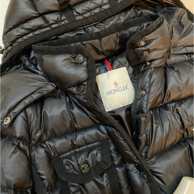 MONCLER(モンクレール)の【モンクレール】エルミンヌ 黒 size00 美品 レディースのジャケット/アウター(ダウンコート)の商品写真