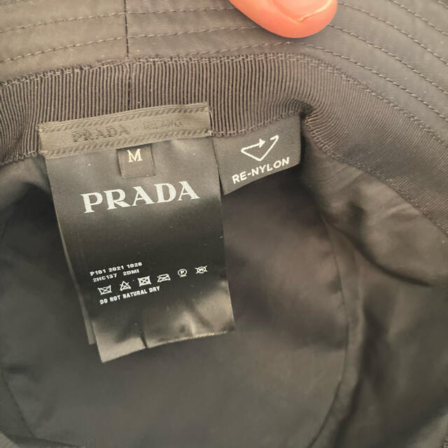 PRADA(プラダ)のprada 21AW 新作完売 re-nylon 再生ナイロン バケットハット メンズの帽子(ハット)の商品写真