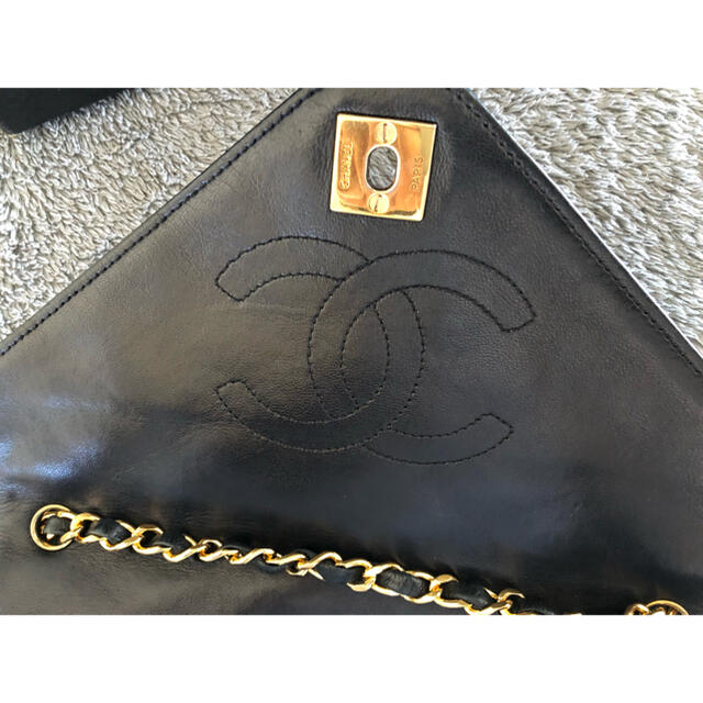 CHANEL(シャネル)の美品CHANELシャネルマトラッセチェーンショルダーバッグ レディースのバッグ(ショルダーバッグ)の商品写真