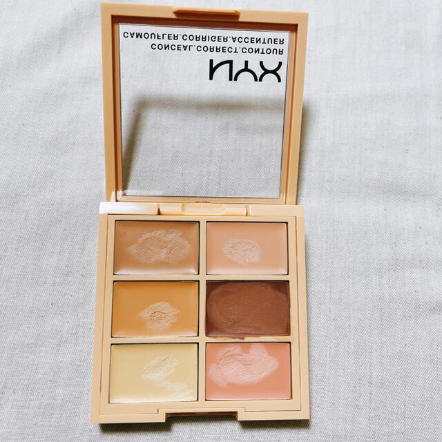 NYX(エヌワイエックス)のNYX コンシールコレクトコントゥアーパレット01 ニックス コスメ/美容のベースメイク/化粧品(コンシーラー)の商品写真