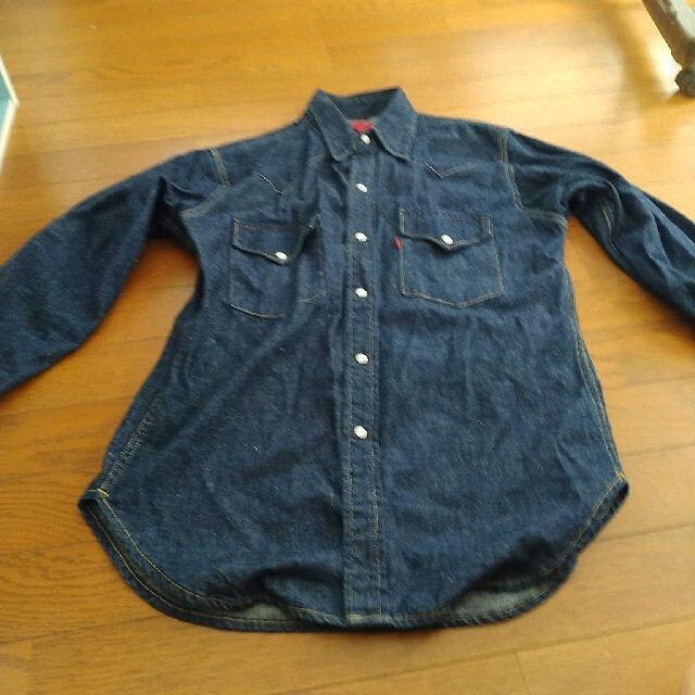 Levi's(リーバイス)のリーバイス Levi's・RED TAB・デニムシャツ・60505-5001 メンズのジャケット/アウター(Gジャン/デニムジャケット)の商品写真