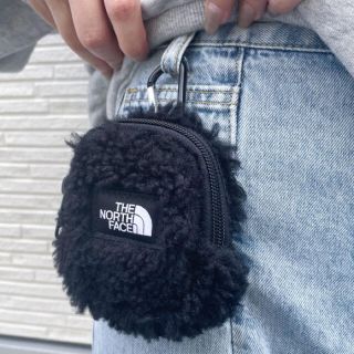 ザノースフェイス(THE NORTH FACE)の 新品未使用　韓国正規品　ノースフェイス　ボア　ポーチ　ウォレット　男女兼用(ボディバッグ/ウエストポーチ)