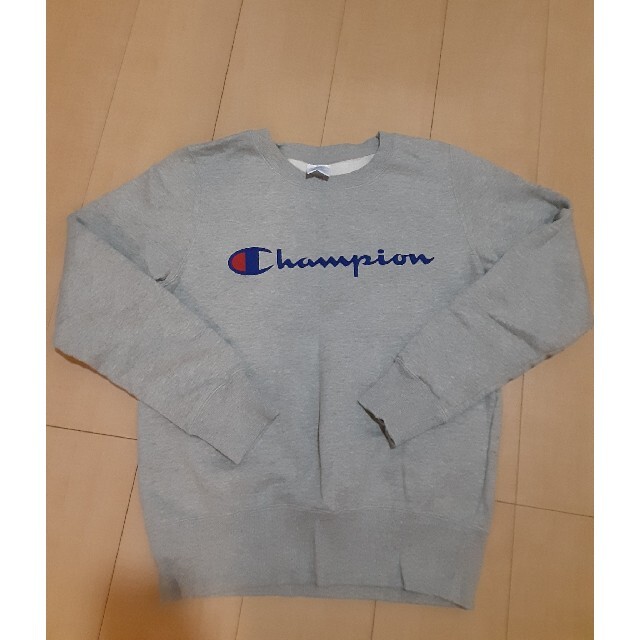 Champion(チャンピオン)の(まにゃんさん専用)Championグレーパーカー レディースのトップス(パーカー)の商品写真