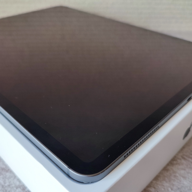 Apple(アップル)の【simロック解除品】iPad Pro 12.9インチ 第3世代 (64GB) スマホ/家電/カメラのPC/タブレット(タブレット)の商品写真