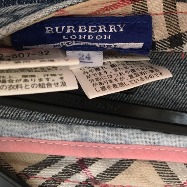 BURBERRY(バーバリー)のバーバリーブルーレーベル ジーンズ レディースのパンツ(デニム/ジーンズ)の商品写真