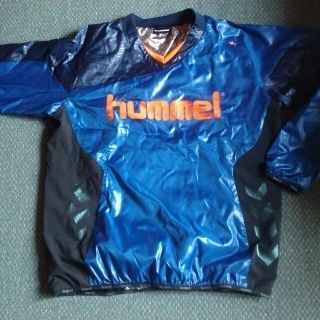 ヒュンメル(hummel)の未使用　hummelピステトップ 裏地付　Ｍ(ナイロンジャケット)