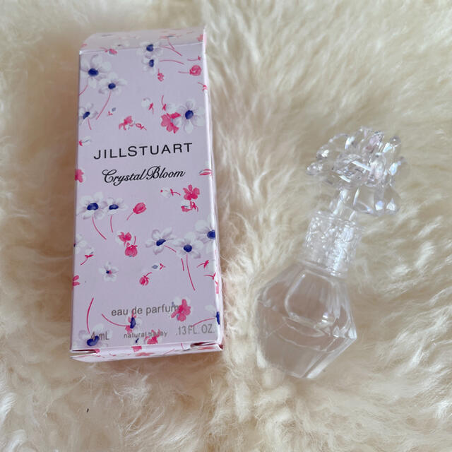 JILLSTUART(ジルスチュアート)の  ジルスチュアート クリスタルブルーム オードパルファン 4ml コスメ/美容の香水(香水(女性用))の商品写真