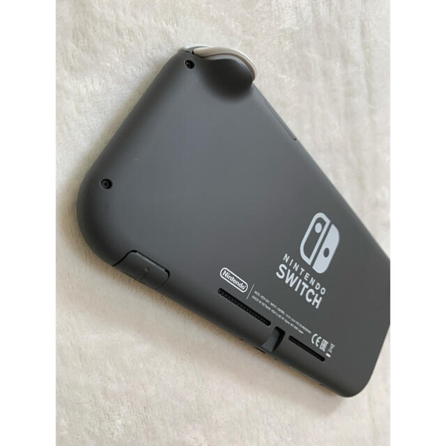週末値下げ‼️(保証期間内)Nintendo switch light モンハン