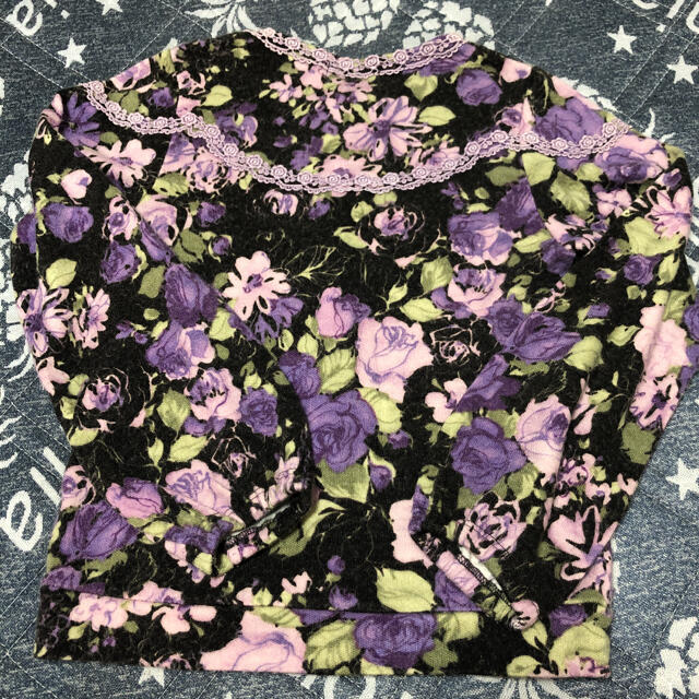 ANNA SUI mini(アナスイミニ)のアナスイミニ 花柄カーディガン　130サイズ キッズ/ベビー/マタニティのキッズ服女の子用(90cm~)(カーディガン)の商品写真