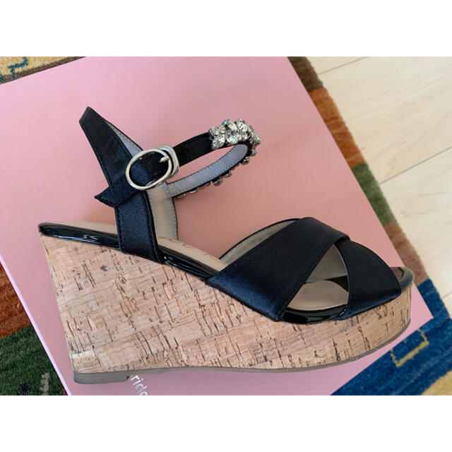 Bridget Birkin(ブリジットバーキン)のBridget Birkinビジューストラップウエッジソールサンダル22.5cm レディースの靴/シューズ(サンダル)の商品写真