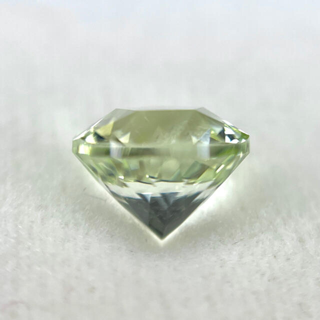 ふんわり花開くダリア????グリニッシュライトイエローベリル0.835ct