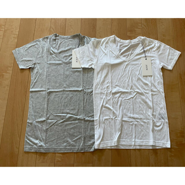 AKM(エイケイエム)の破格!!!! AKM 新品未使用品 タグ付 カットソー2枚セット メンズのトップス(Tシャツ/カットソー(半袖/袖なし))の商品写真