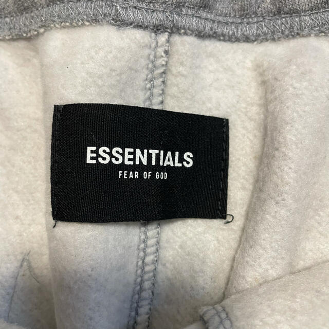 FEAR OF GOD(フィアオブゴッド)のessentials ハーフパンツ　XS  メンズのパンツ(ショートパンツ)の商品写真