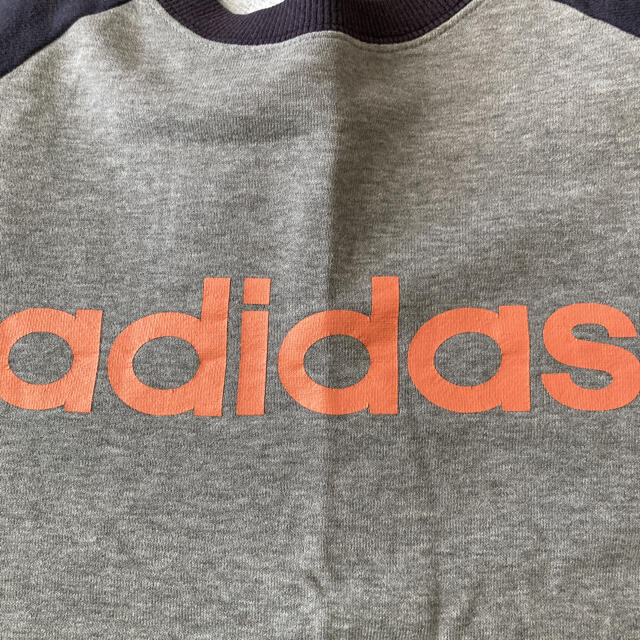 adidas(アディダス)のアディダス　トレーナー　140 キッズ/ベビー/マタニティのキッズ服男の子用(90cm~)(Tシャツ/カットソー)の商品写真