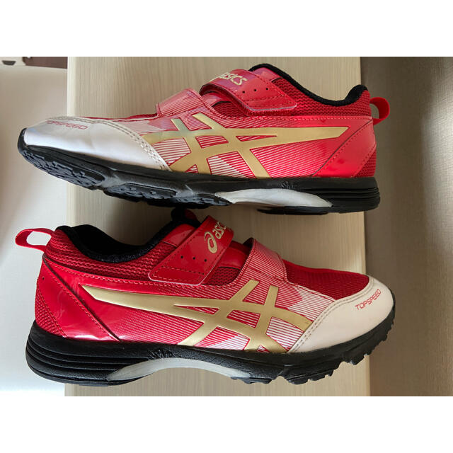 asics(アシックス)のアシックス  トップスピード　22.5cm キッズ/ベビー/マタニティのキッズ靴/シューズ(15cm~)(スニーカー)の商品写真