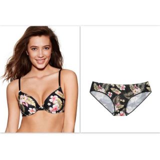 ヴィクトリアズシークレット(Victoria's Secret)の専用新品米国VS下着セット2点セット(ブラ&ショーツセット)