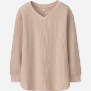 ユニクロ(UNIQLO)の新品 ワッフル VネックT(長袖) pink  Sサイズ (Tシャツ(長袖/七分))