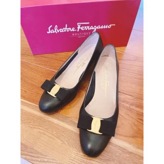 サルヴァトーレフェラガモ(Salvatore Ferragamo)のFerragamo フェラガモ パンプス 黒 24センチ(ハイヒール/パンプス)