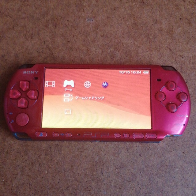 PSP 3000　ラディアント・レッド