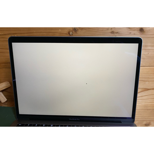 MacBook Pro13インチ 2017 touch bar無しモデル 4