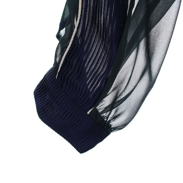 sacai(サカイ)のサカイ ブラウス シャツ 長袖  フリル シアー デザイン S 緑 青  レディースのトップス(シャツ/ブラウス(長袖/七分))の商品写真
