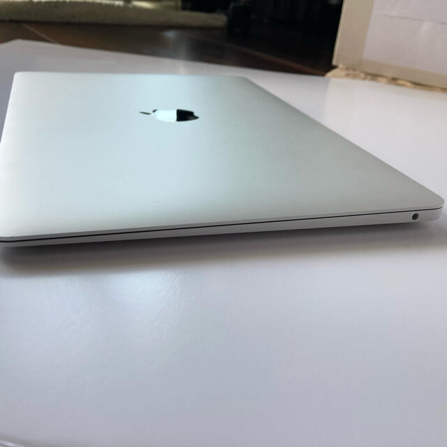 Mac (Apple)(マック)の専用 Macbook Air Retina 13inch 2018 極美品 スマホ/家電/カメラのPC/タブレット(ノートPC)の商品写真