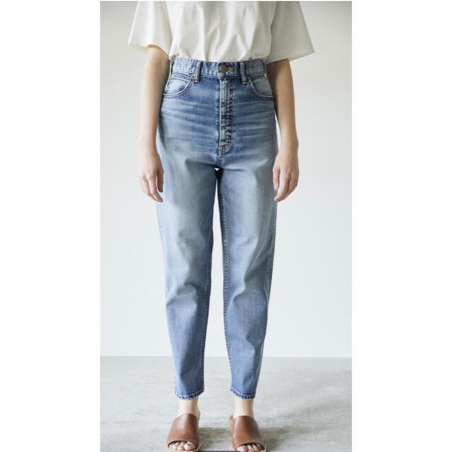 BLACK by moussy - ブラックバイマウジー JAVA bd light blue Denim 23 ...