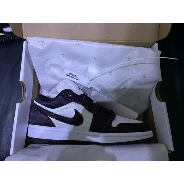 Air Jordan 1 Low SE パンダカラー　国内未発売