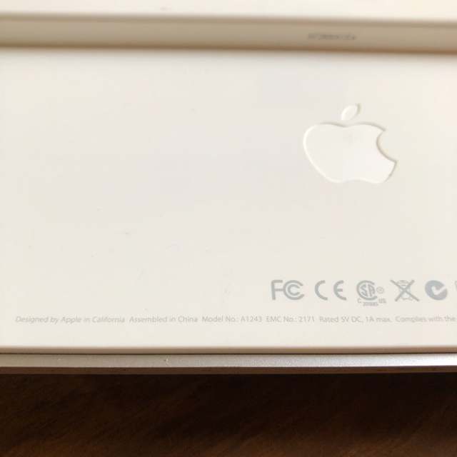 Mac (Apple)(マック)のApple アップル 純正品 USB有線キーボード 良品 2台 スマホ/家電/カメラのPC/タブレット(PC周辺機器)の商品写真