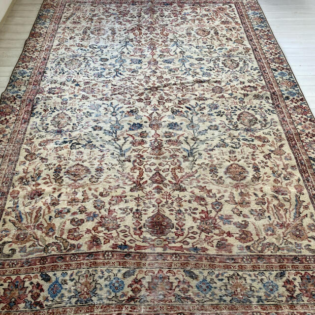 vintage rug,095