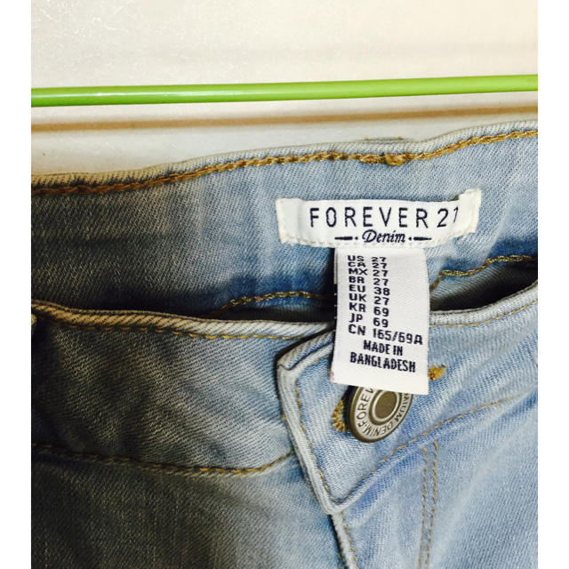 FOREVER 21(フォーエバートゥエンティーワン)のめこ様専用 レディースのパンツ(デニム/ジーンズ)の商品写真