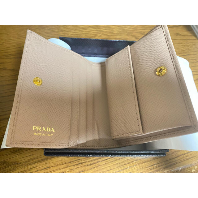 PRADA(プラダ)のs様専用　PRADA 二つ折り財布👛 レディースのファッション小物(財布)の商品写真