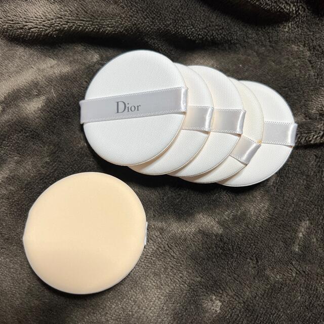 Dior(ディオール)のDior クッションファンデーション用パフ6個 コスメ/美容のメイク道具/ケアグッズ(パフ・スポンジ)の商品写真