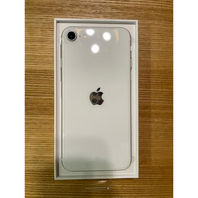 iPhone SE 第2世代 (SE2) ホワイト 64GB SIMフリー iPhone SE 第2世代 (SE2) ホワイト 64GB SIMフリー