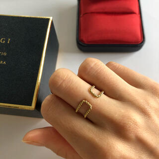 GIGI HELIOSリング　Double twisted ring