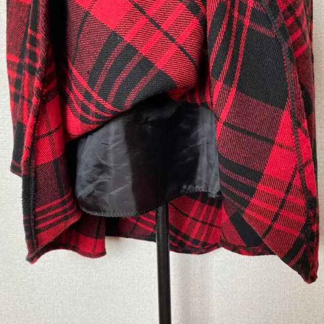 Farfalle  秋冬におすすめ　チェック柄　フレアスカート レディースのスカート(ひざ丈スカート)の商品写真
