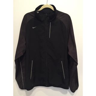 ナイキ(NIKE)のナイキジャケット(ナイロンジャケット)