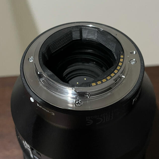 SONY(ソニー)の美品 Sony SEL135F18GM レンズ ソニー α 135mm F1.8 スマホ/家電/カメラのカメラ(レンズ(単焦点))の商品写真