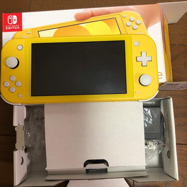 Nintendo Switch Lite イエロー&LOST SPHEARセット