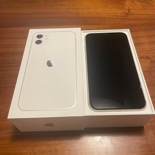 アップル(Apple)のアップル iPhone11 64GB ホワイトSIMフリー　超美品(スマートフォン本体)