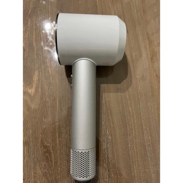 お気に入りの ダイソン ヘアドライヤー (ホワイト/シルバー) Dyson HD01 ヘアドライヤー