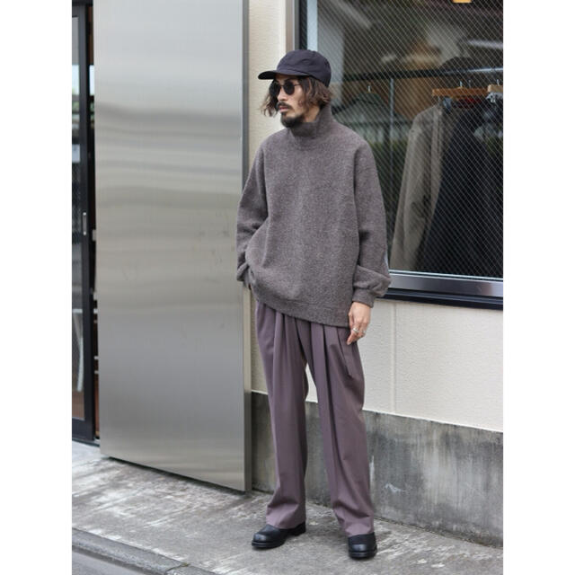 YOKE (ヨーク) BELTED 2TUCK WIDE TROUSERS レディースのパンツ(その他)の商品写真