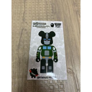 アベイシングエイプ(A BATHING APE)のレアBE@RBRICK TRANSFORMERS BAPE GREEN エイプ(キャラクターグッズ)