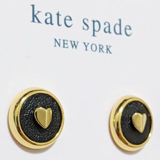 ケイトスペードニューヨーク(kate spade new york)の【新品】kate spade ケイトスペードハートフルスタッドピアス（ブラック）(ピアス)