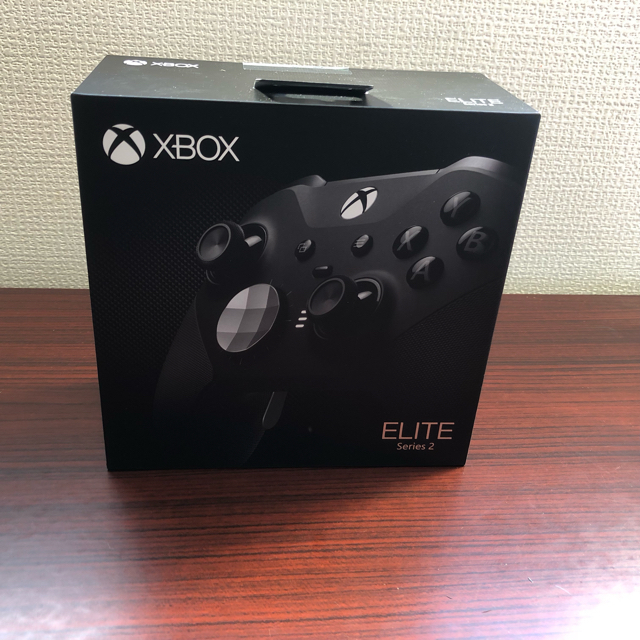 Xbox(エックスボックス)のXbox Series X​ + Xbox Elite シリーズ 2セット  エンタメ/ホビーのゲームソフト/ゲーム機本体(家庭用ゲーム機本体)の商品写真